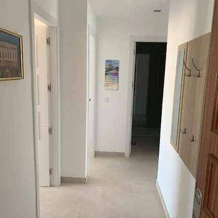 Service Lazaro - Aguamarina 47 Κάλπε